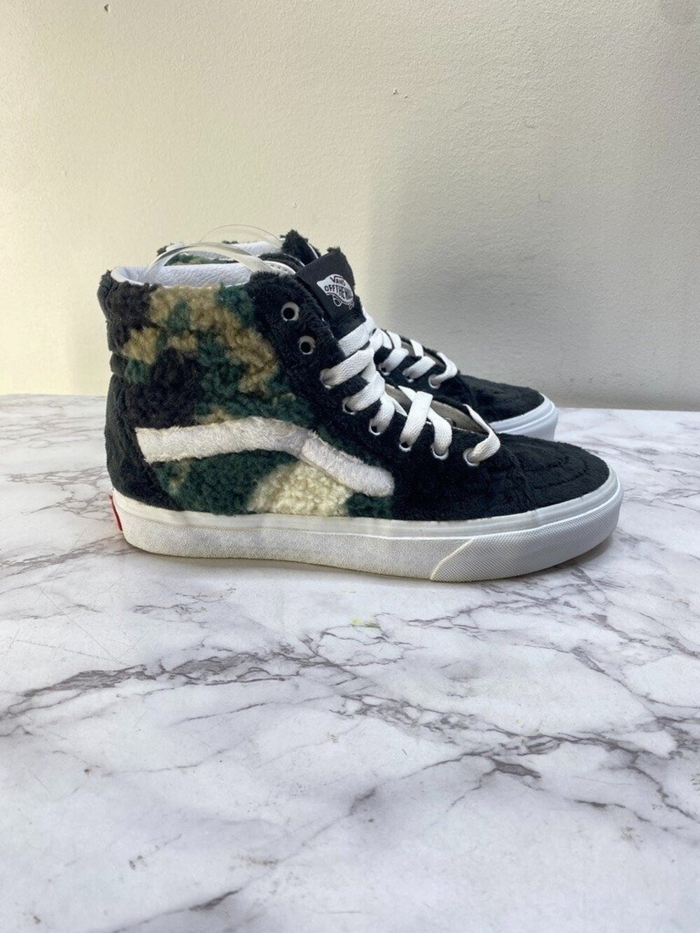 Van Off The Wall Men's Hi Sherpa Faux Fur High-Top Sneaker SZ 6